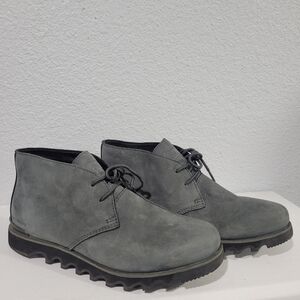 Sorel Kezar Waterproof Grey boots  Size 9.5